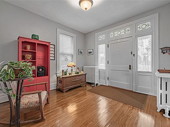4th image of 230 Westmoreland Ave