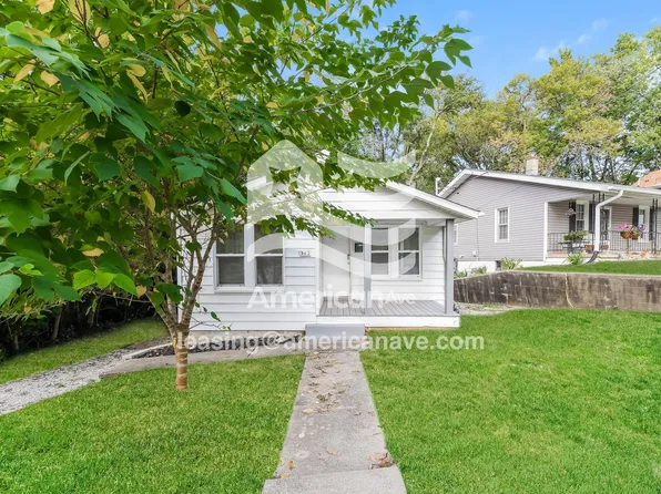 313 Locust St, Edwardsville, IL 62025