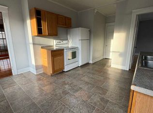 84 Pleasant St #1, Easthampton, MA 01027