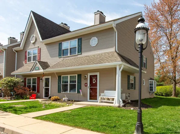 1220 Timothy Dr #34, Phoenixville, PA 19460