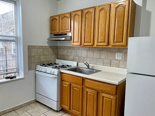 Rented by Crosstown Apartments NYC | media 11