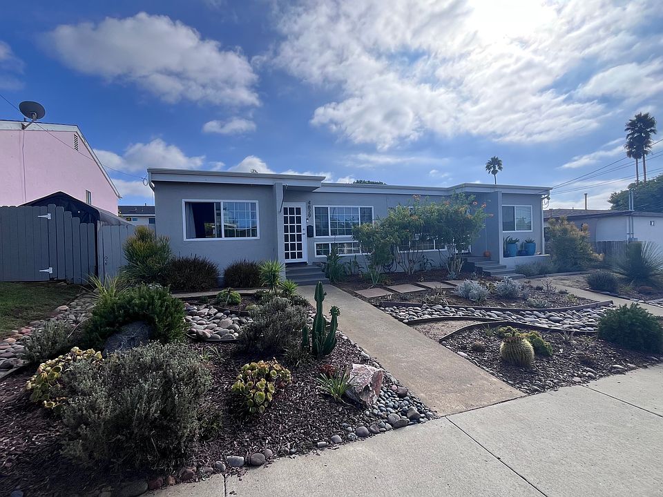 View from front of duplex, house is on the left side