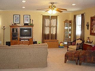 5th image of 31485 Alvin St