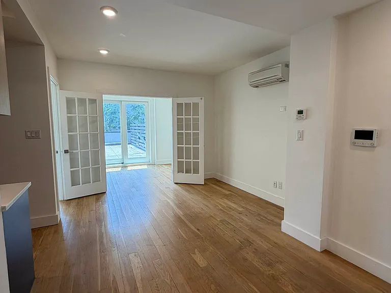 200 Linden Blvd #2A — Photo 7