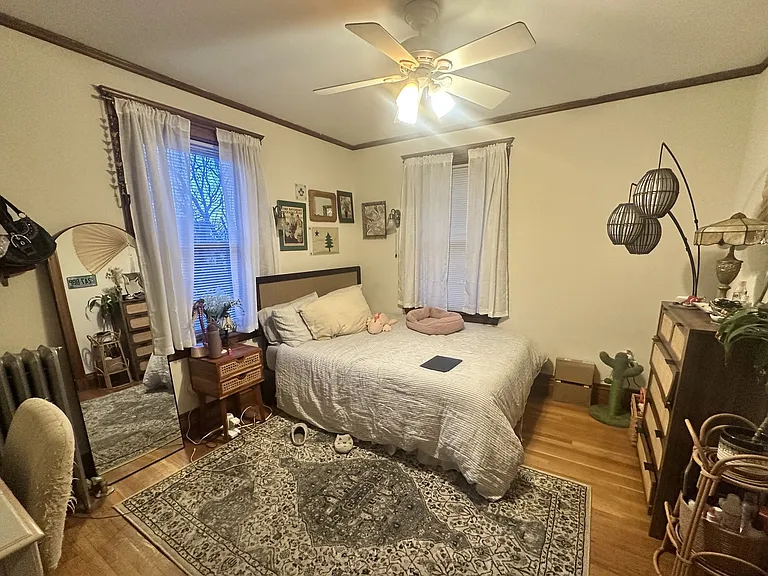 29-33 Iroquois St #1 — Photo 5