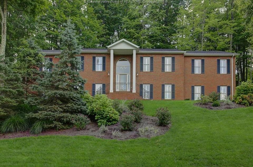 1st image of 25 E Coventry Woods