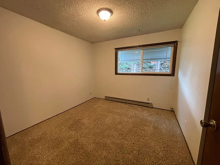 3020 W Shasta Ave — Photo 13
