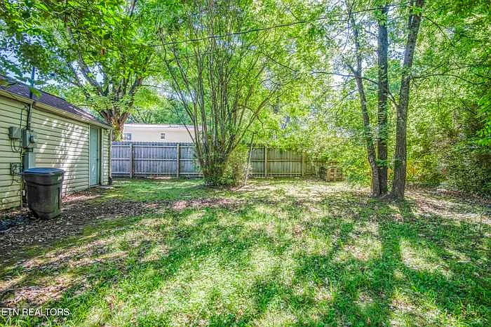 210 Dodson Ave — Photo 33