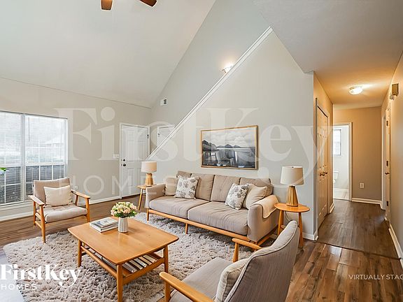 5th image of 152 Laurel Woods Dr