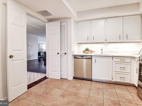 5th image of 1101 S Arlington Ridge Rd APT 208