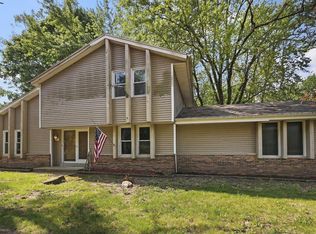 N7094 Evergreen Ln, Elkhorn, WI 53121