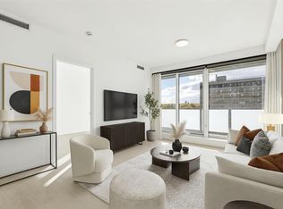 327 E 9a St NW #612, Calgary, AB T2N1T7