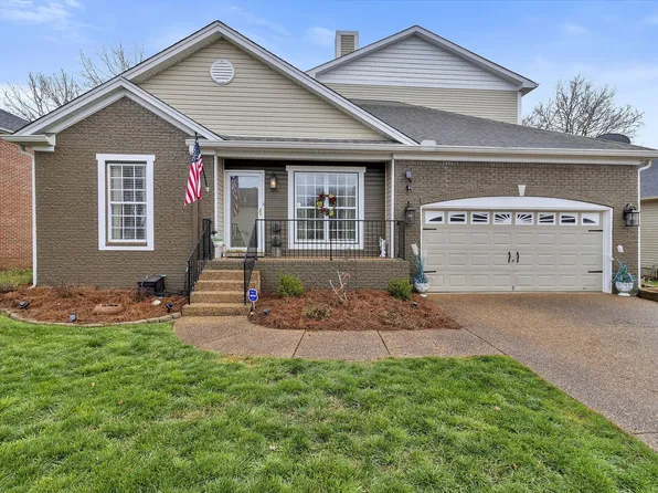 3261 River Walk Dr, Nashville, TN 37214