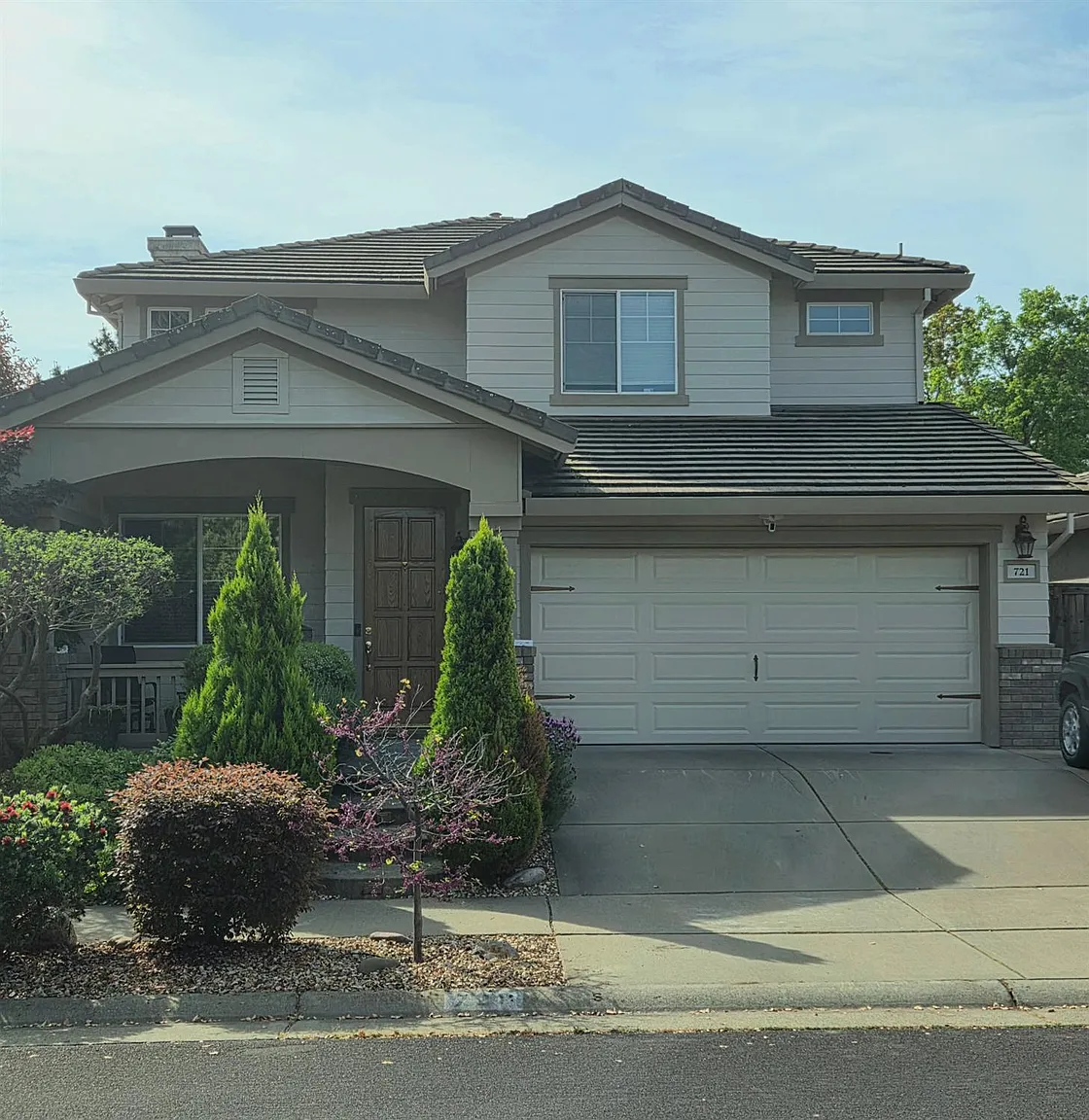 721 Tamarindo Way photo 1