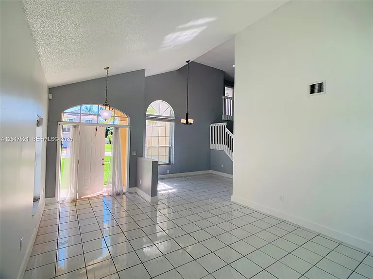 18801 NW 12th St — Photo 7