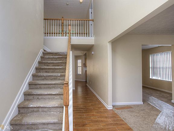 4th image of 1304 Birch Ct