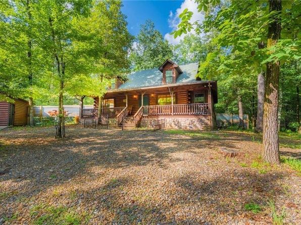 Log Cabin Broken Bow Real Estate 2 Homes For Sale Zillow