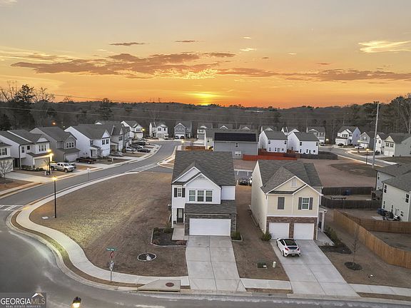 3rd image of 4713 Ridge Valley Dr