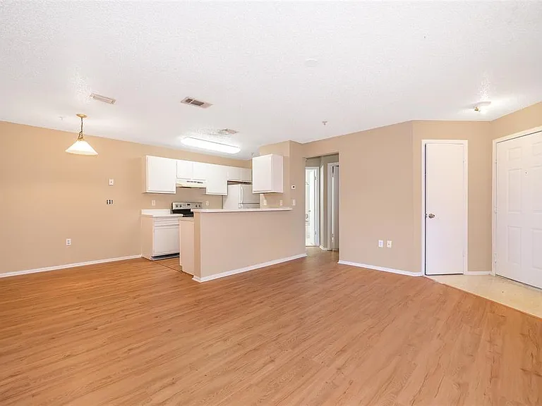 956 Salt Pond Pl #306 — Photo 4