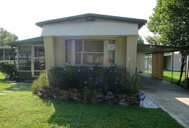 1st image of 1023 Laura St