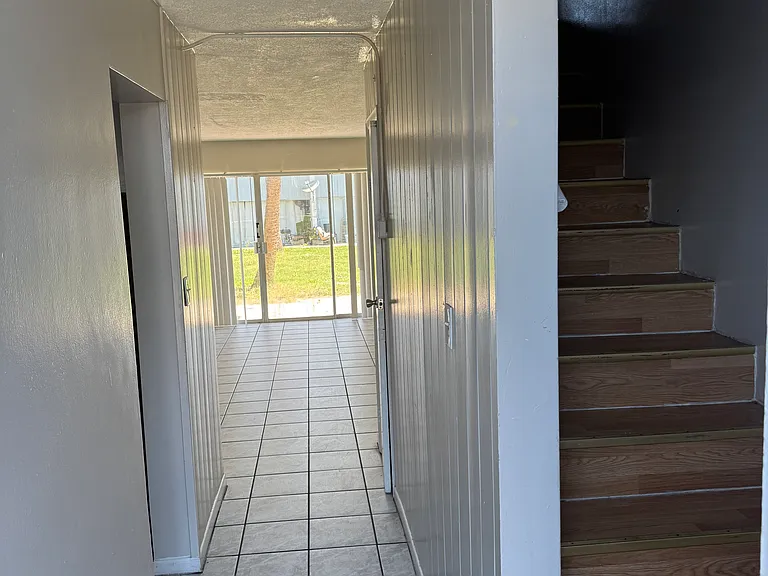 Cocoa Hilltop Apartments — Photo 19