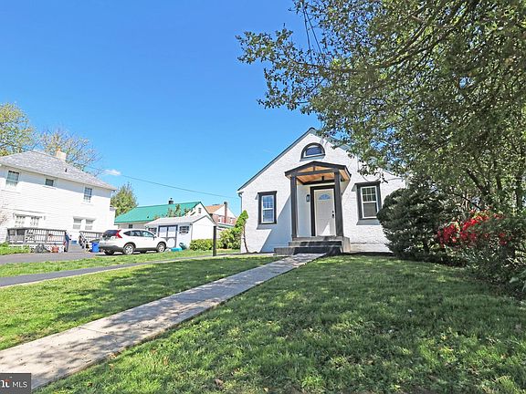 2nd image of 117 Walnut Rd