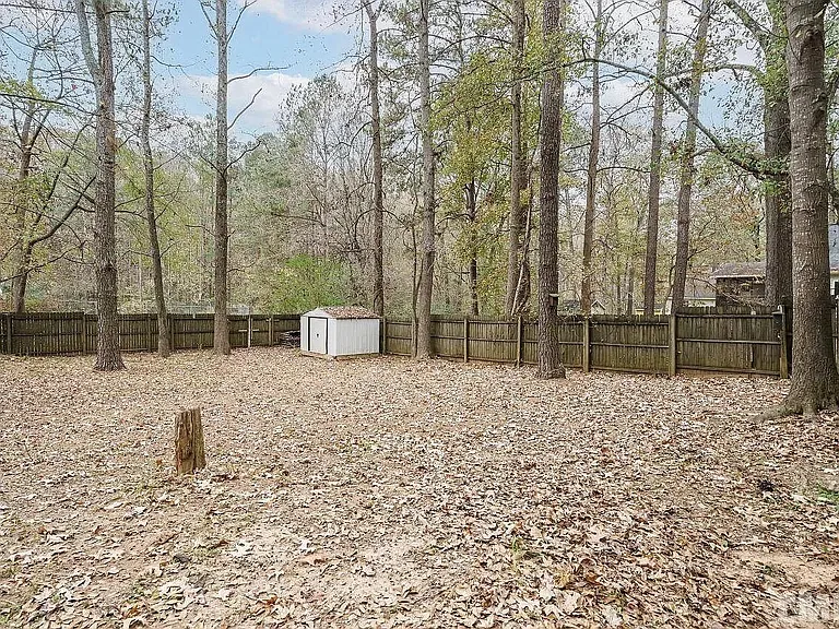 1219 Fernridge Dr — Photo 30