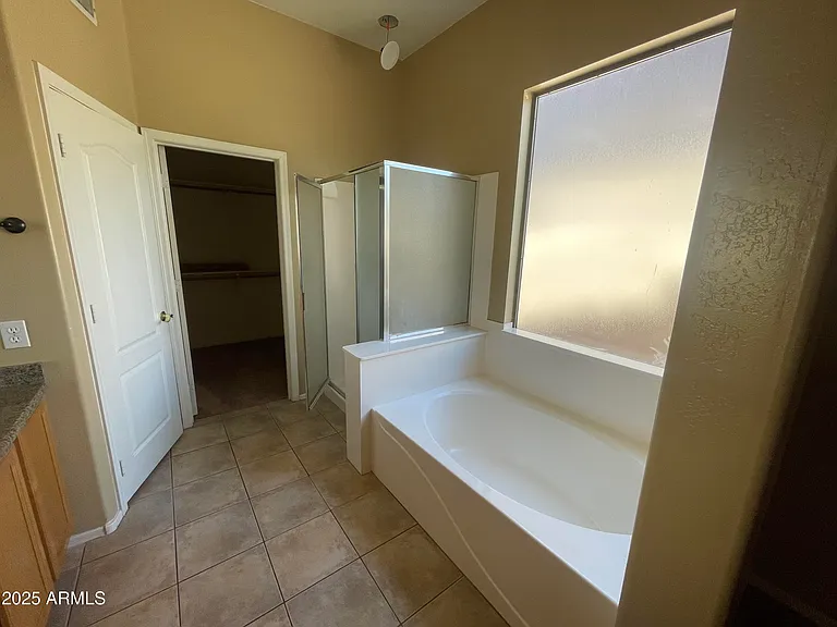 1680 W Saragosa St — Photo 22