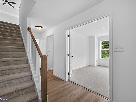 3rd image of 126 Garris Rd