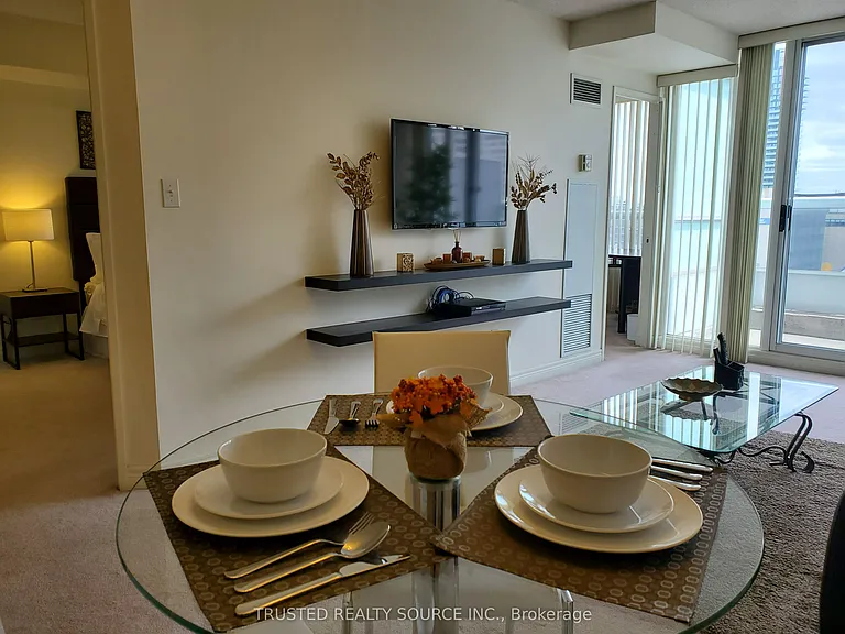 43 Eglinton Ave E #1808 — Photo 8