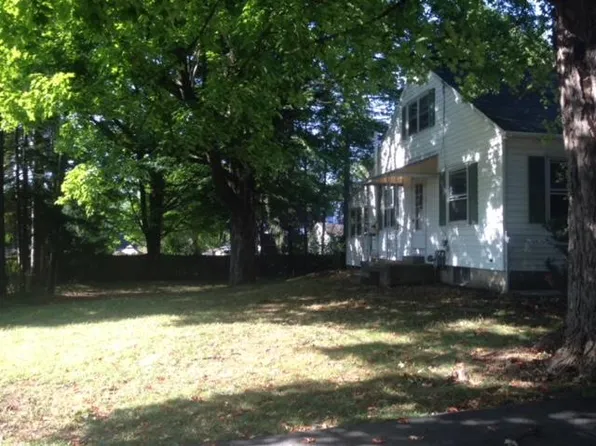 39 East Ave, Saratoga Springs, NY 12866