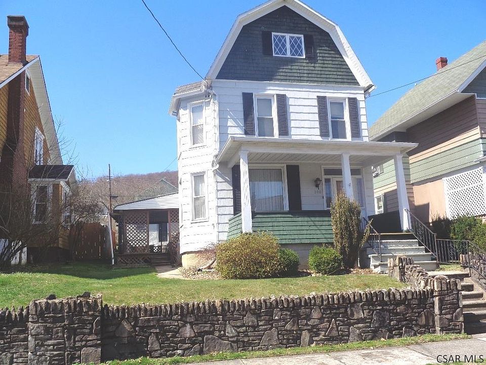 1st image of 200 Spring St