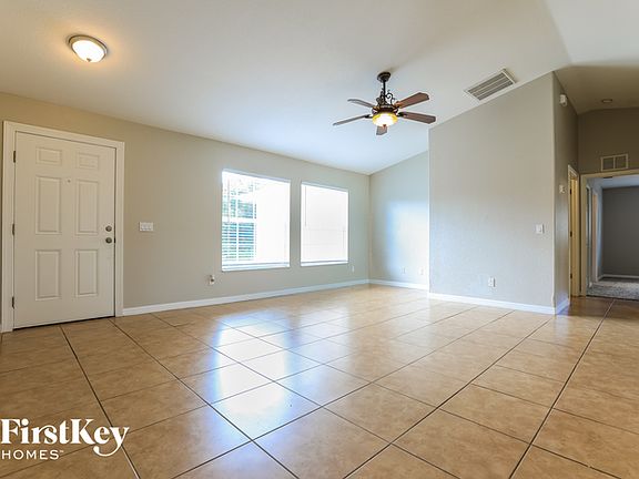 4th image of 2349 Kabat Ave