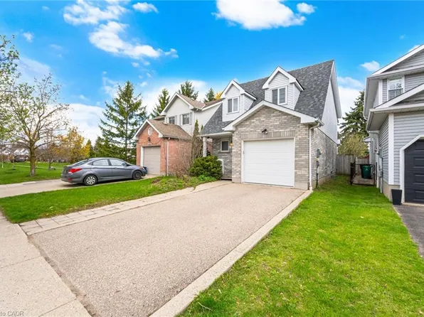 232 Auburn Dr, Waterloo, ON N2K 3T3