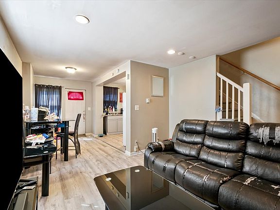 2nd image of 735 E 105th Pl
