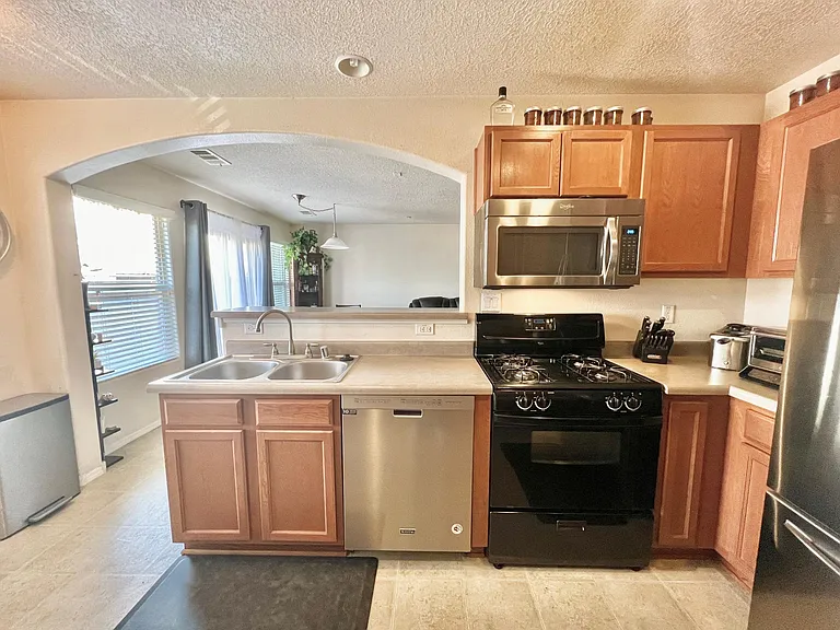 10919 Fort Point Ln NE — Photo 14
