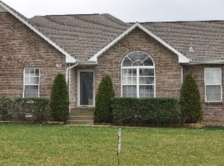 1639 Barrywood Cir E, Clarksville, TN 37042