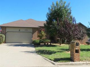 2384 S Nolting Ave, Springfield, MO 65807