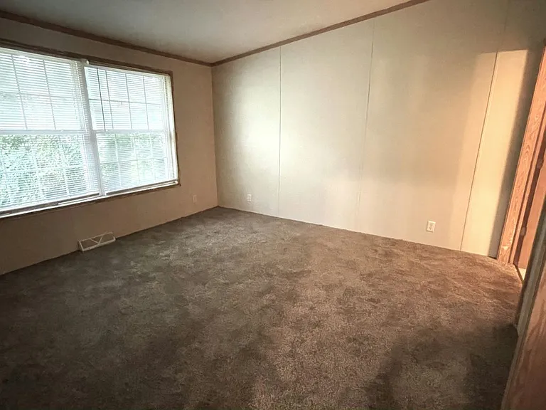 83 Brenner Ct — Photo 12