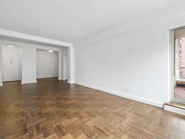 40 Park Avenue image 2 of 19