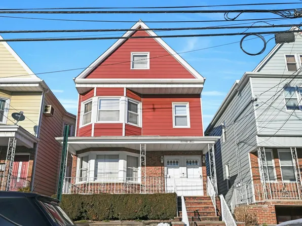 73 W 29th St, Bayonne, NJ 07002