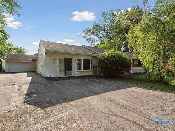 3rd image of 1316 N Maramor Dr