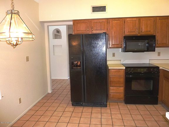 2nd image of 8565 E Pembrook Dr