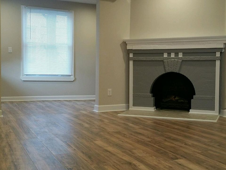 1st image of 845 Wealthy St SE #4