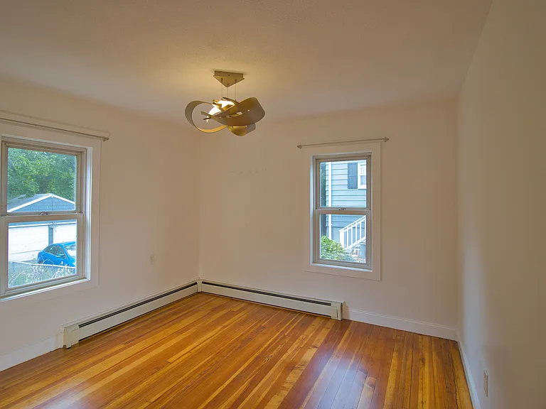 40 Dean Ave — Photo 7