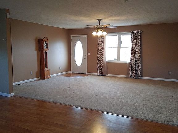 5th image of 26 Strawberry Ln