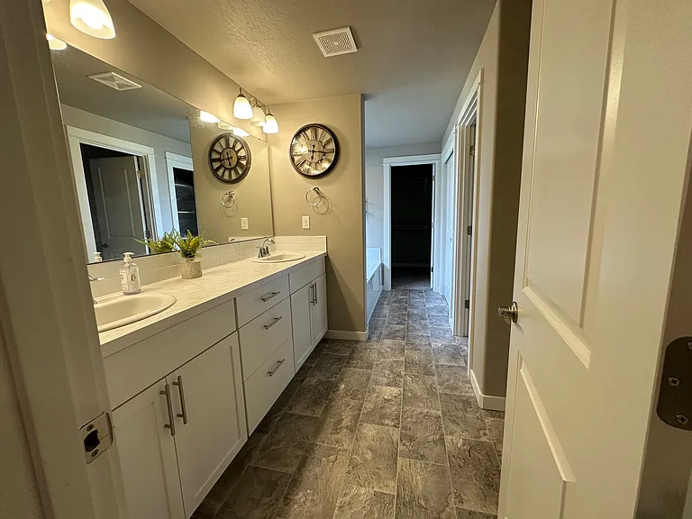 6315 Cottonwood Loop — Photo 11