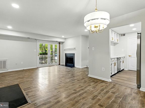 3rd image of 8604 Shadwell Dr Suite 26
