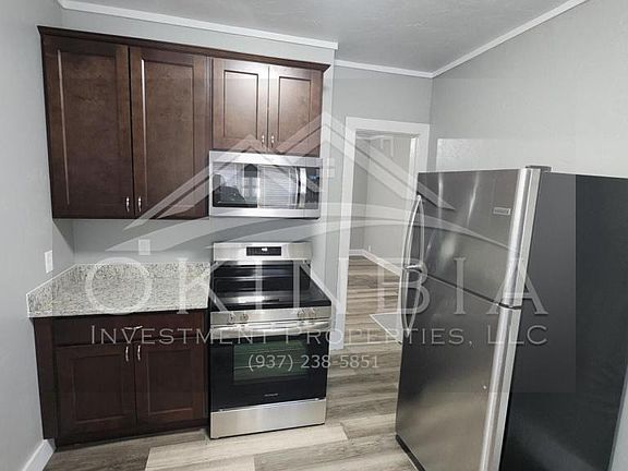 3rd image of 750 Superior Ave