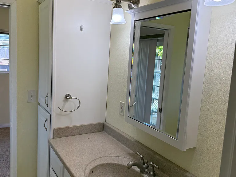 891 Rosewood Ave — Photo 36